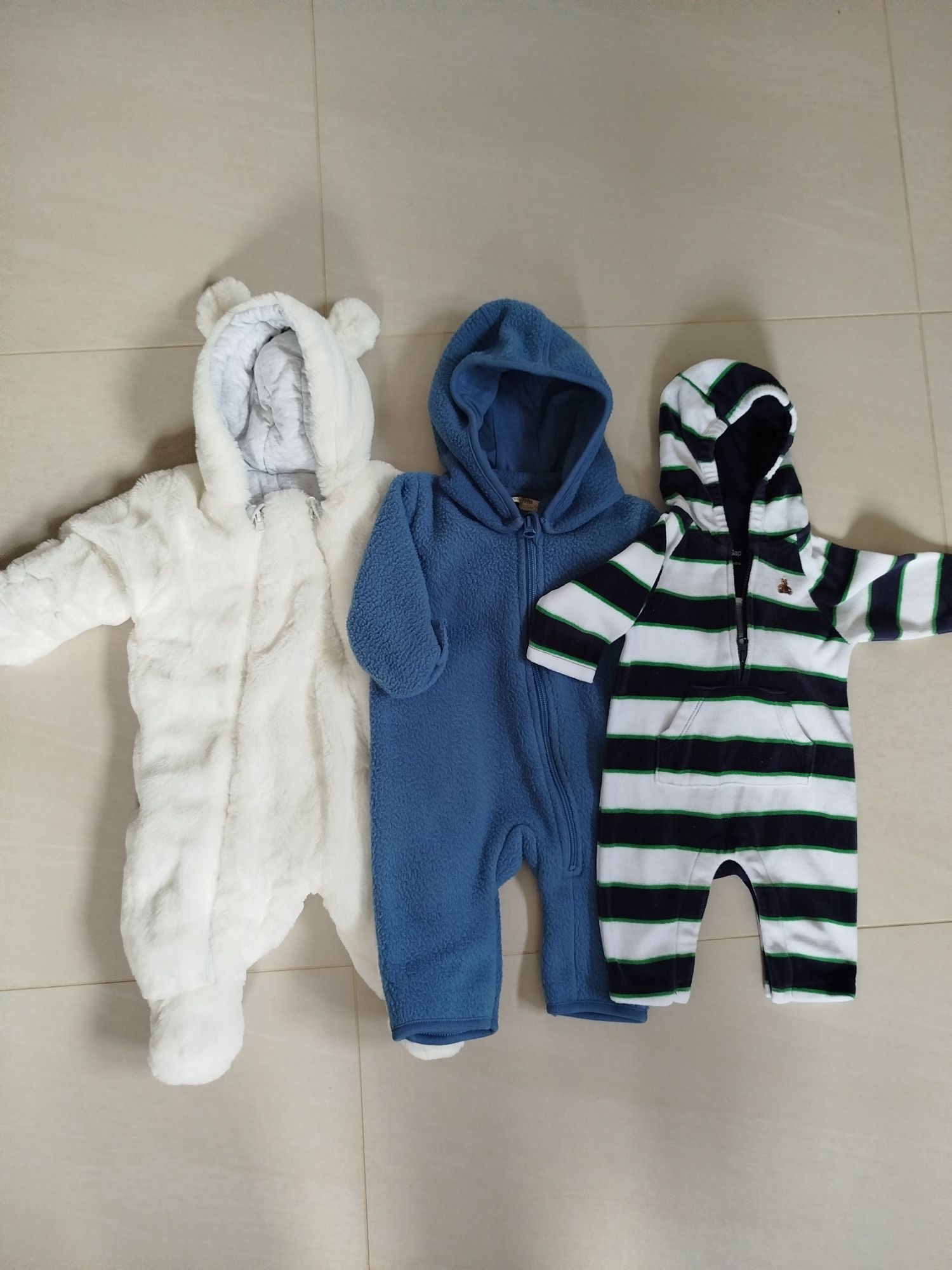 3 kombinezony 0-3 m-ce Gap, Primark i Lupilu