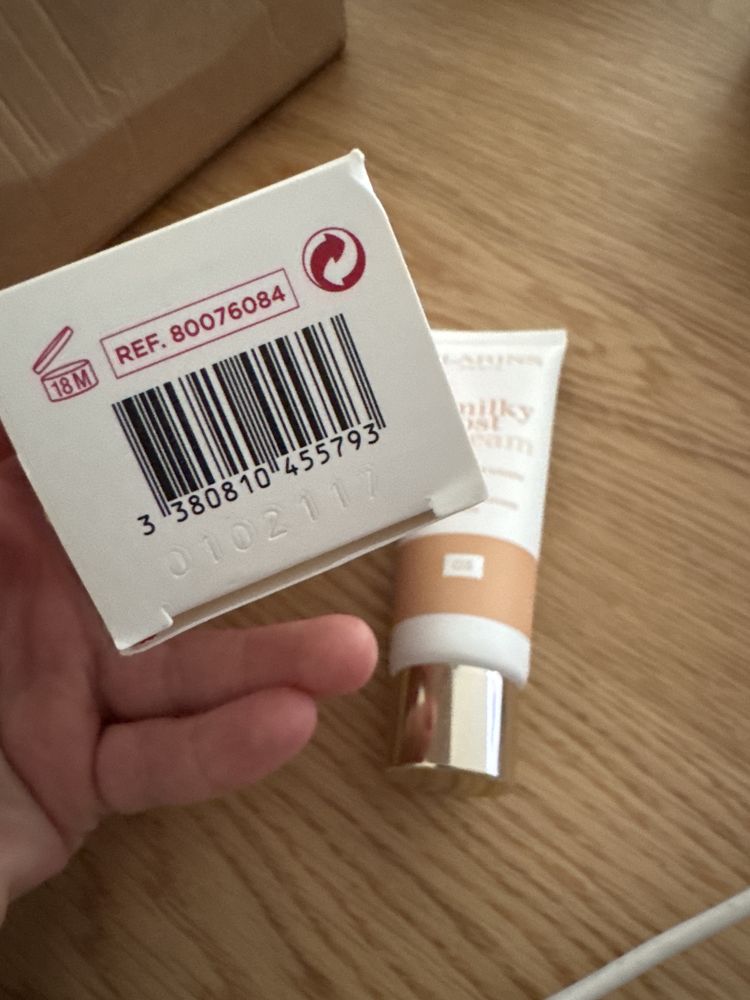 Clarins milky boost cream