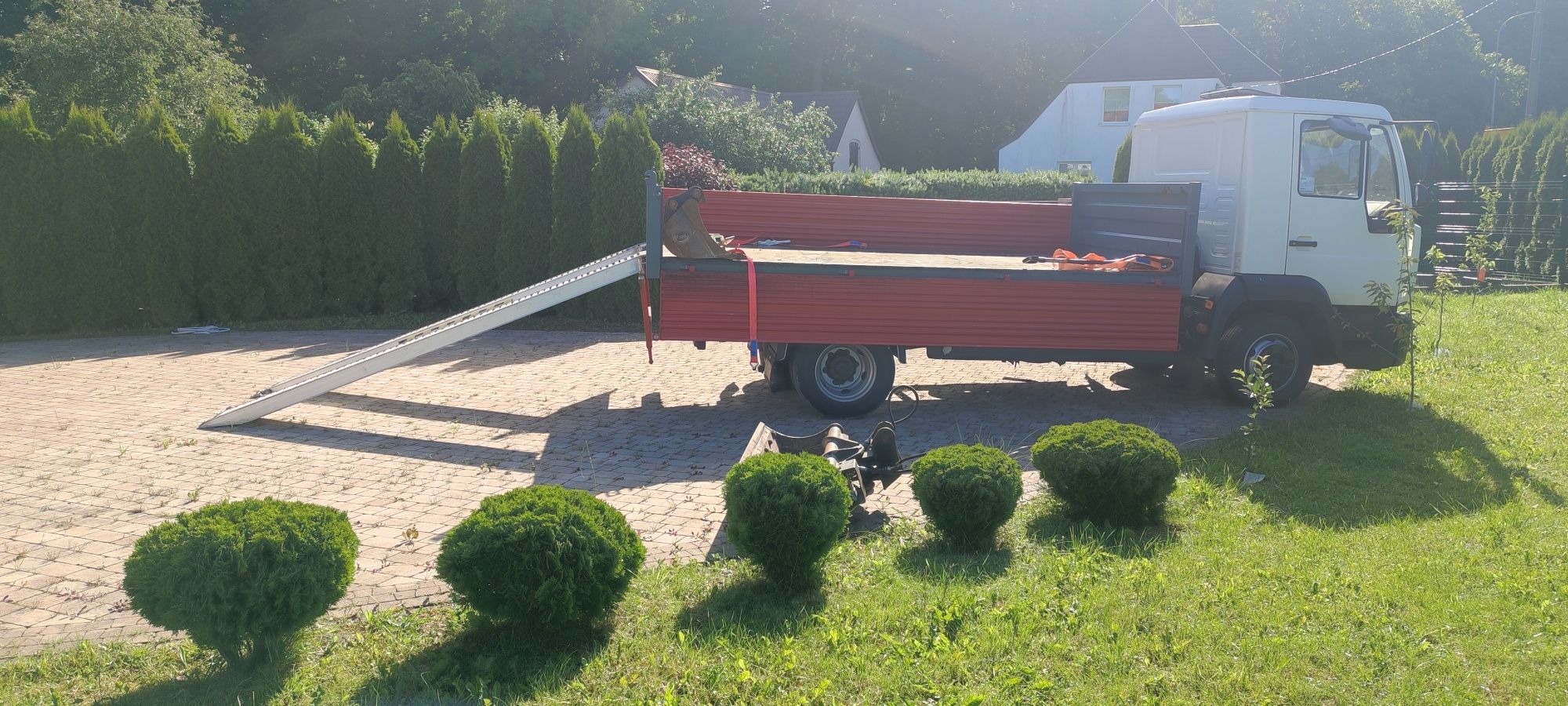Usługi mini koparką 3tony i wywrotką o ład. 4.5 T Kołobrzeg i okolice