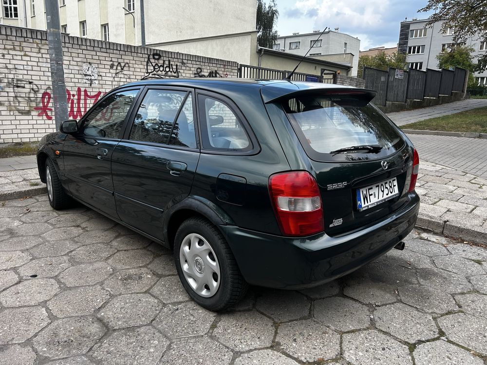 Mazda 323F automat, 120000km przebiegu 14 lat w jednej rodzinie
