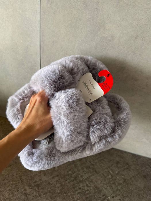 Капці пухнасті тапочки 36/37 Primark