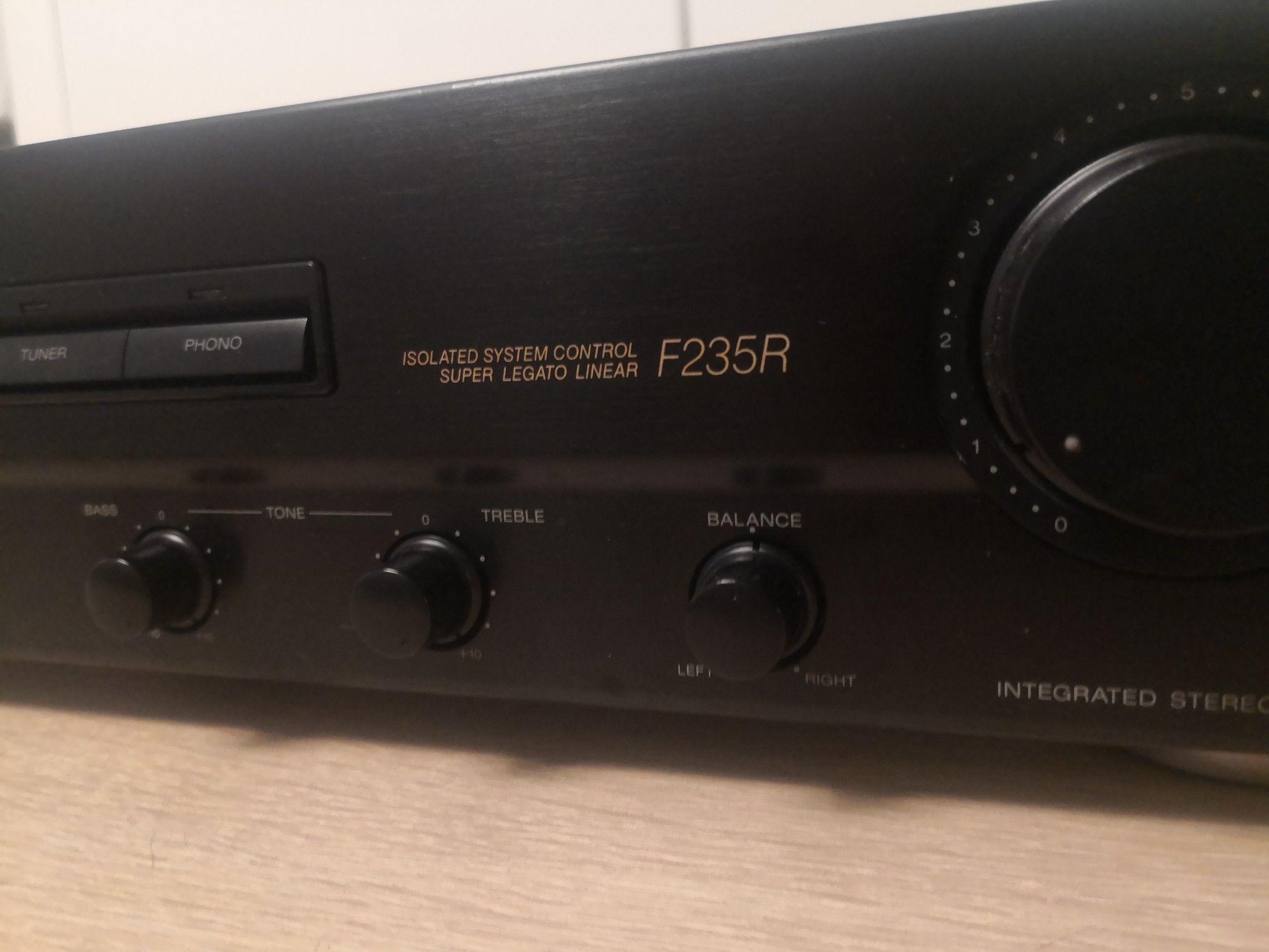 Wzmacniacz Sony TA F235r