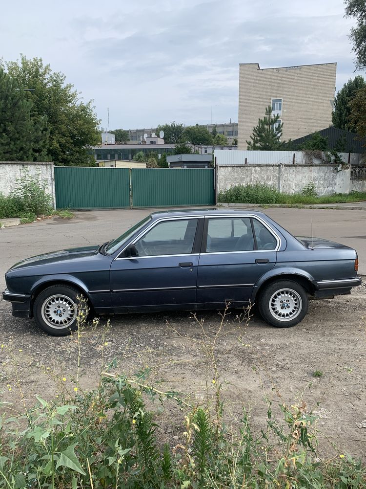 Продам BMW e30, 318i 1986