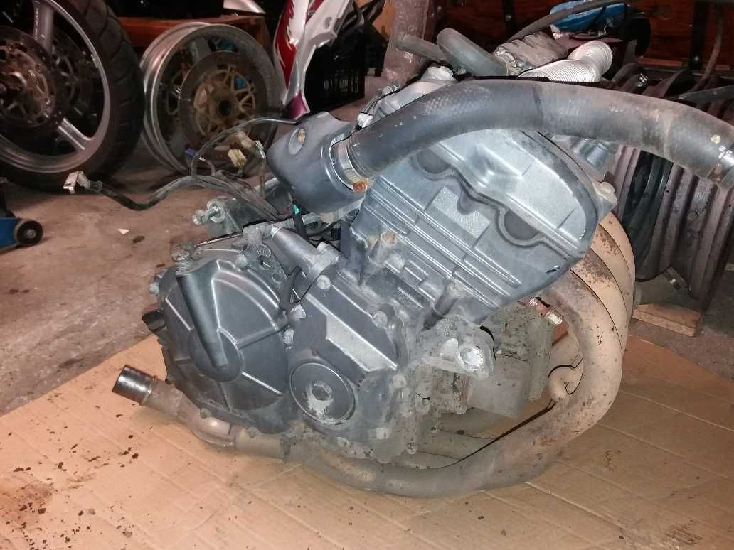 Motor Honda CBF600SA