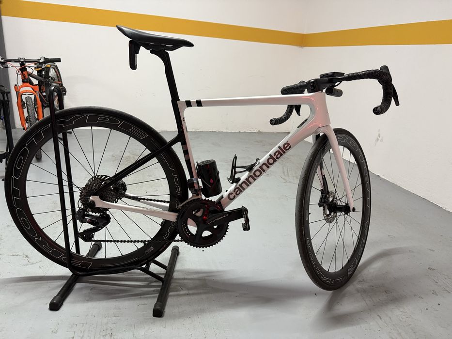 Cannondale supersix evo