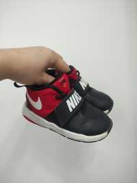 Buty adidasy Nike rozmiar 25