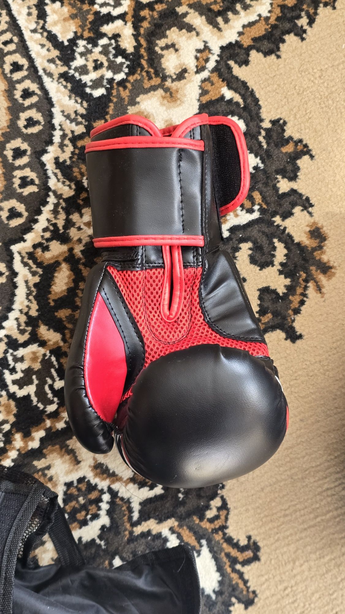 Боксерскі рукавички розмір 8 - OZ | Боксерские перчатки размер 8 - AZ
