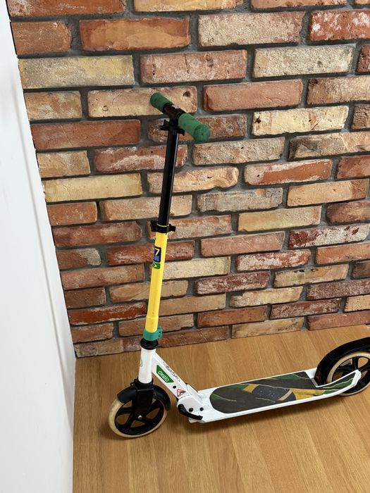 Hulajnoga Oxelo Mid7 Brasil Ltd żółty/zielony