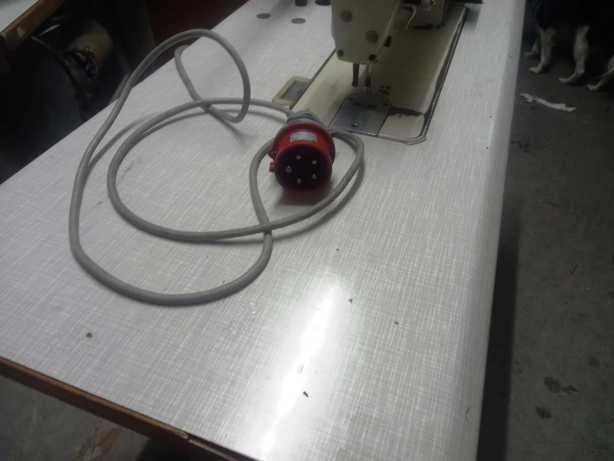 Vendo máquina de costura Ponto -corrido