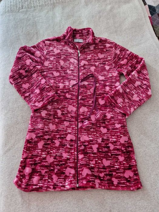 Robe + 2 camisolas (10-12 anos)