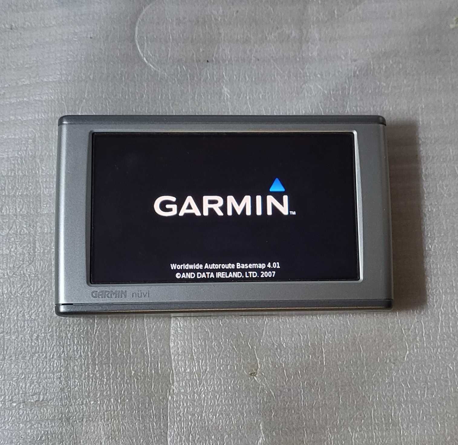 Авто GPS навигатор Garmin Nuvi 610