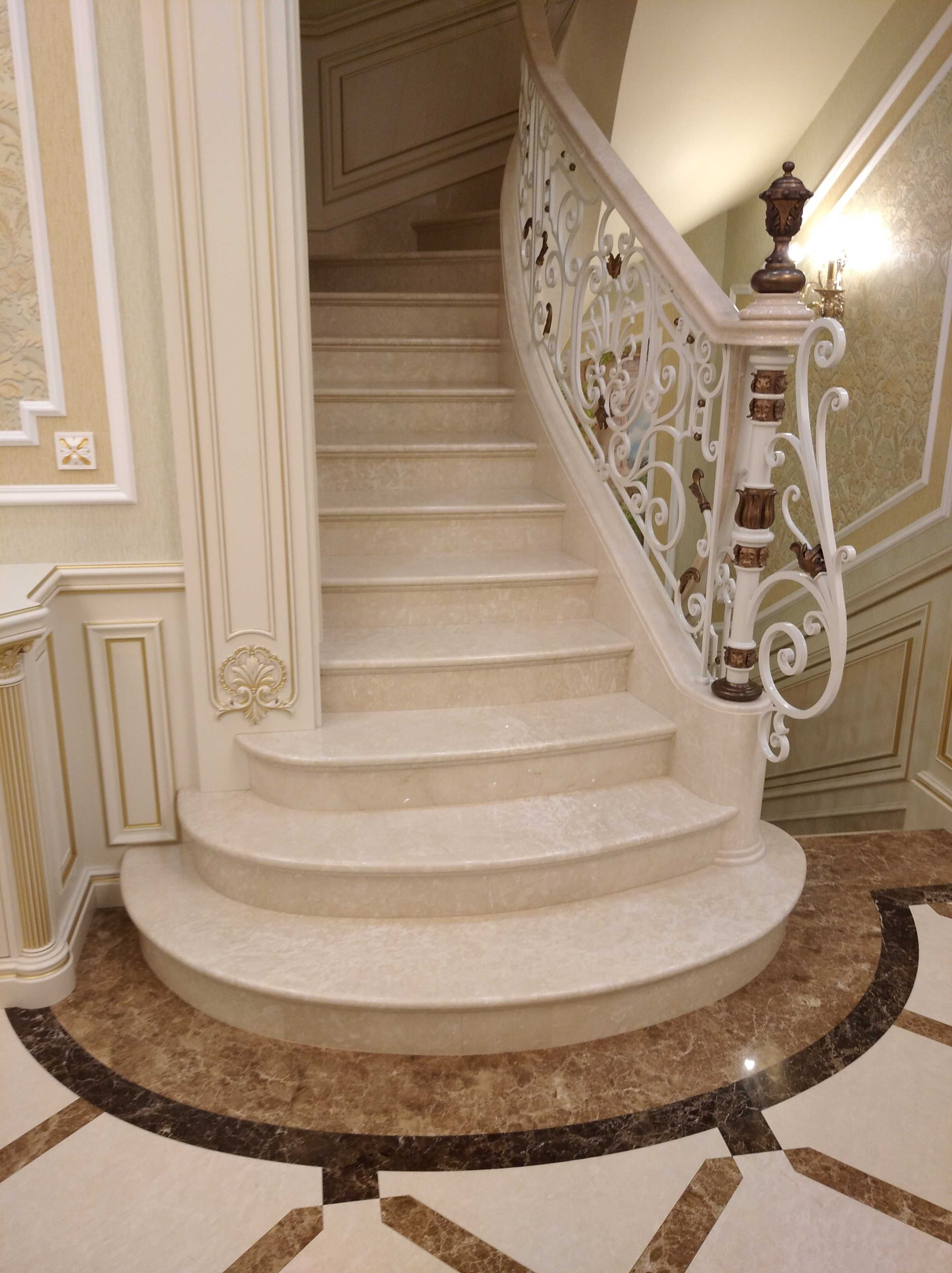 Мраморные ступени, гранитные ступени, ступени из мрамора, монтаж