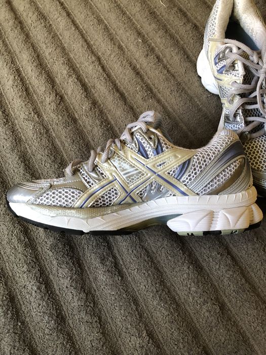 Спортивне взуття  Asics