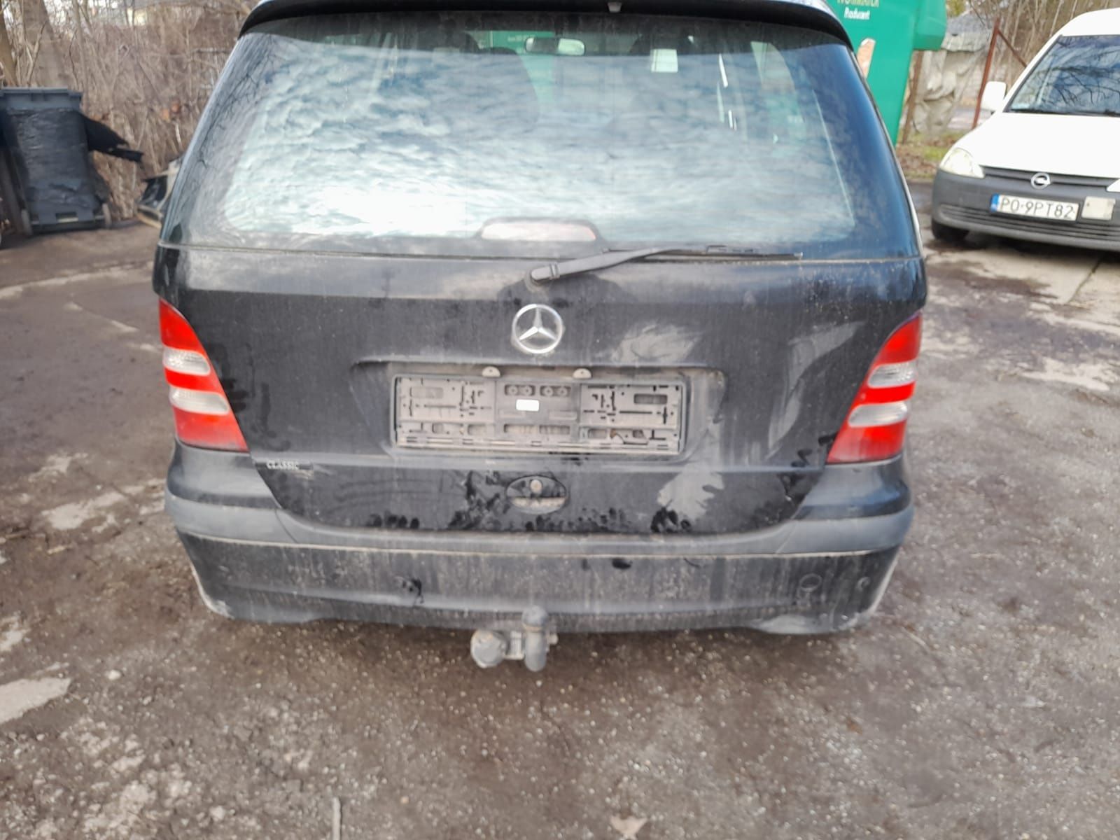 Mercedes A klasa W 168,2002r. 1.4 benzyna 60kW/82KM MASKA przòd 87