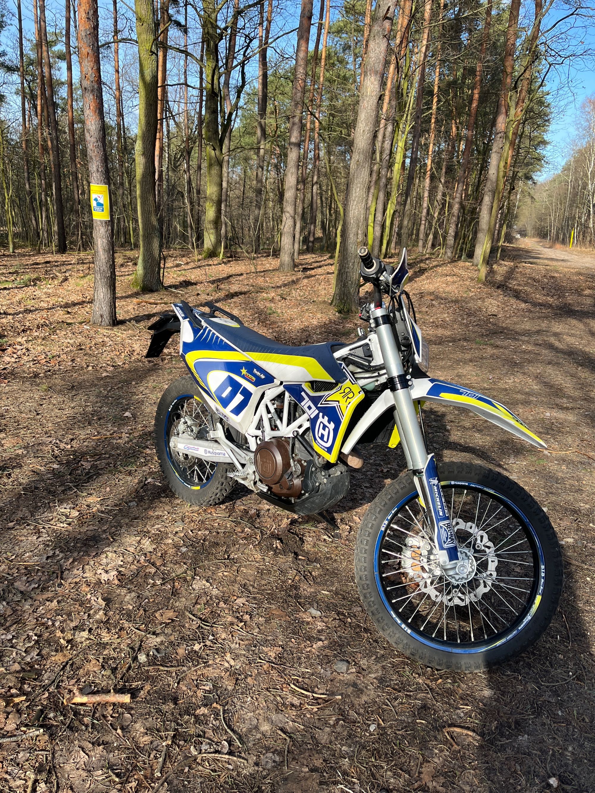 Husqvarna 701 Enduro (KTM 690, GASGAS)