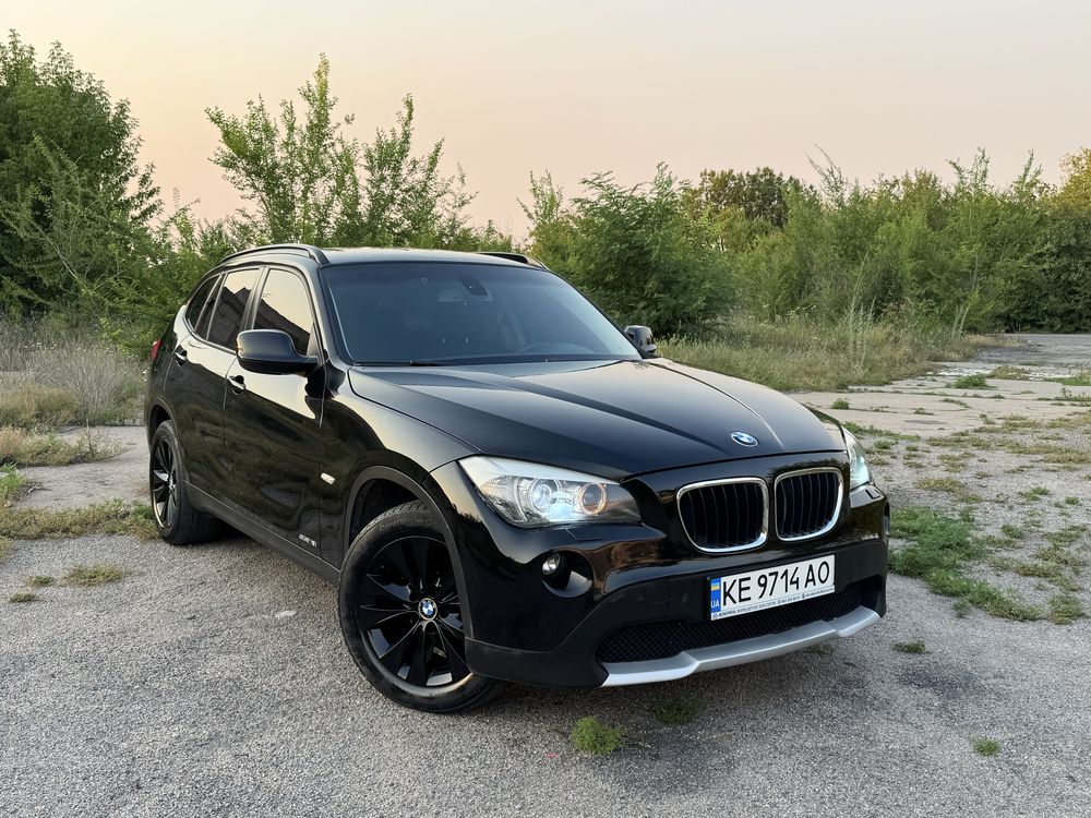 П р о д а м BMW X1