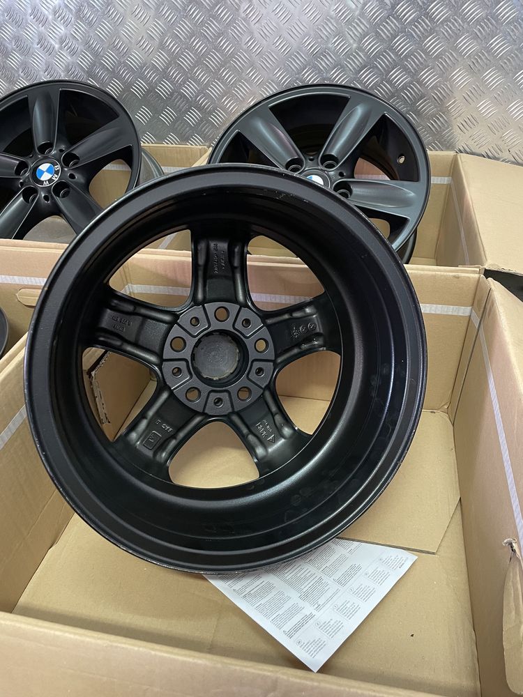 Felgi BMW 1 Czarny Mat 7x16 ET44 5x120 Adax Koźle