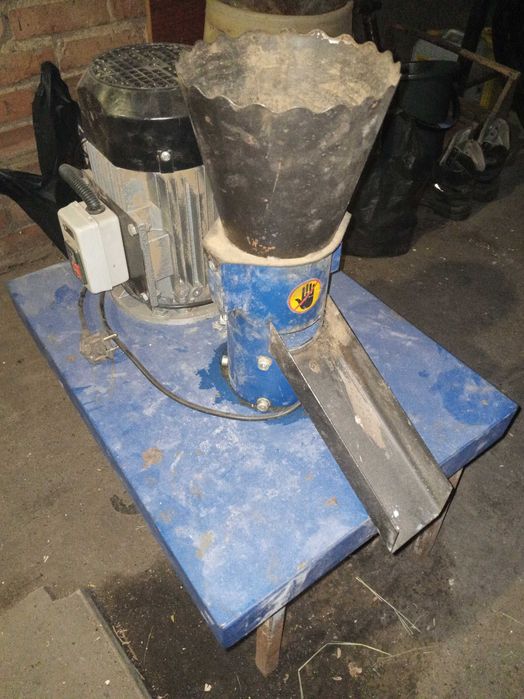 Продам гранулятор