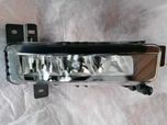 BMW F40 F45 G07 Reflektor przeciwmgielny LED prawy ORYGINAŁ halogen
