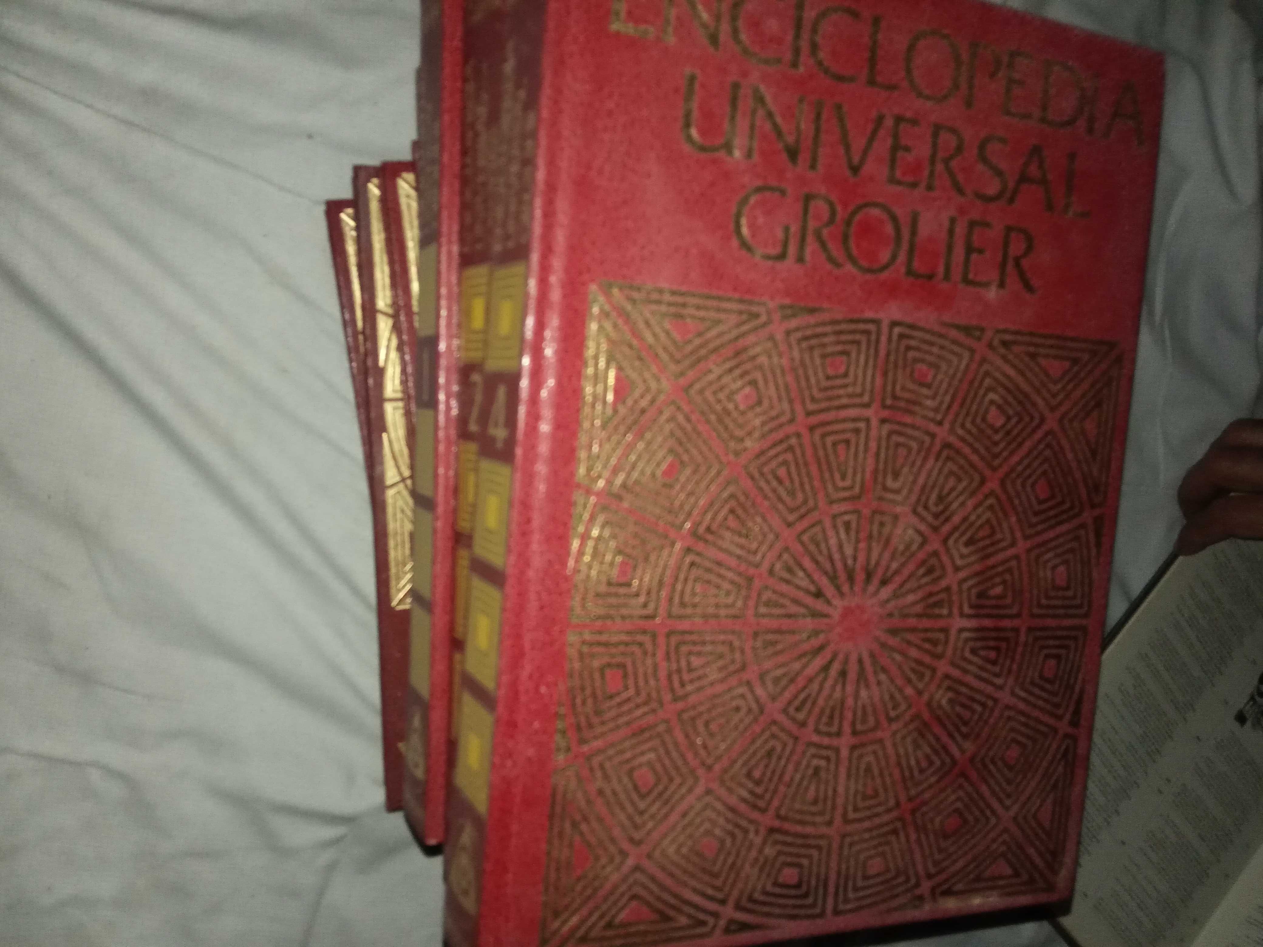 8 Volumes Enciclopédia Universal Grolier