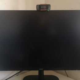 PC Lenovo com monitor