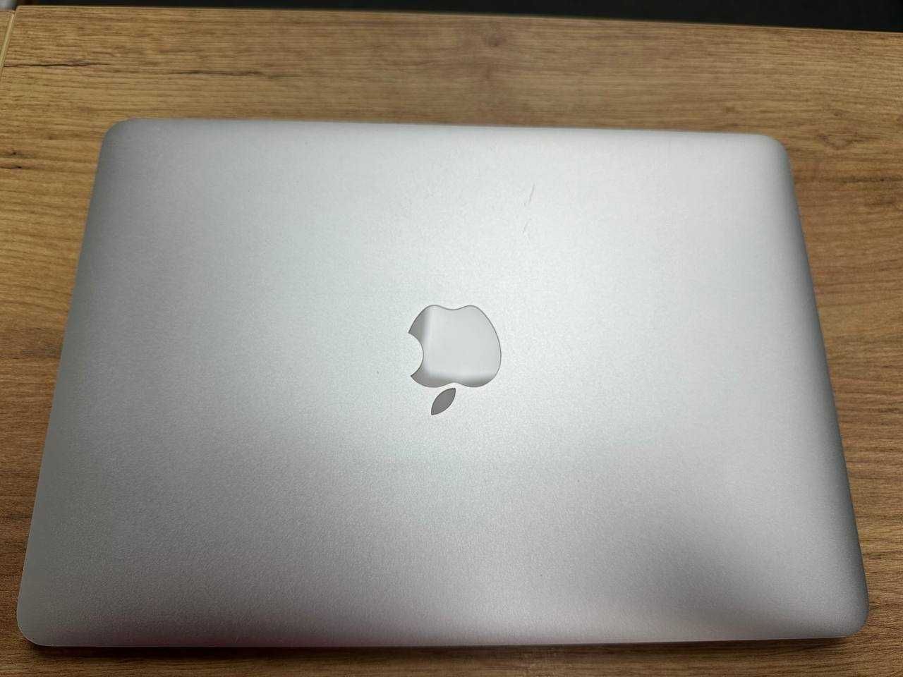 I5|8|256 Макбук 219 циклів! Гарантія! MacBook Pro 13 2015 Стан ідеалу!