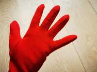 Czerwone rękawiczki r. S