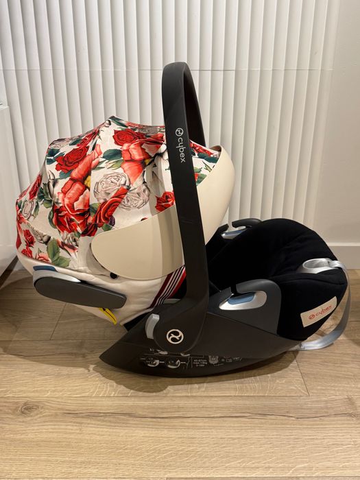 Fotelik samochodowy Cybex Cloud Z Spring Blossom z baza obrotowa