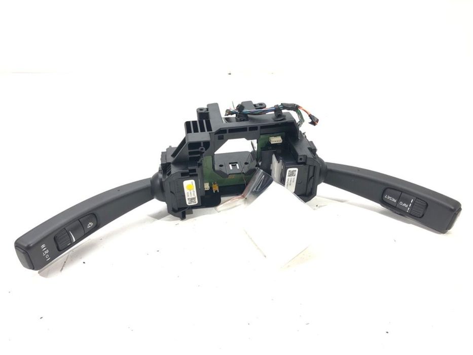 PRZEŁĄCZNIK ZESPOLONY - 98.00 PLN - VOLVO S60 II (134) 2010 - 2018 T5 177 kW [240 KM] benzyna 2010