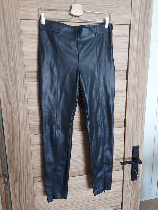 Zara czarne spodnie eko skóra L 40 skinny