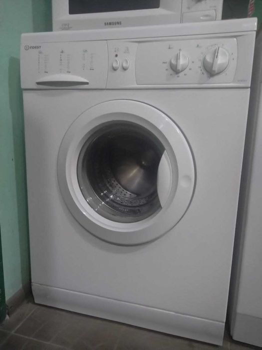 Пральна машина економ, дачний варіант INDESIT WG 824TP, 5 кг/800об