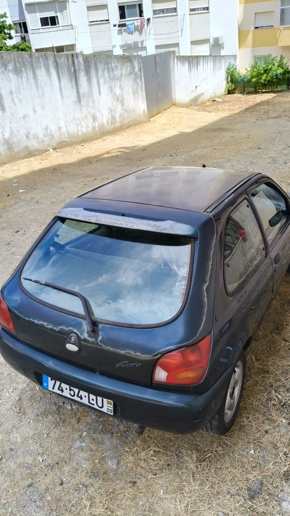Ford fiesta sedan 98
