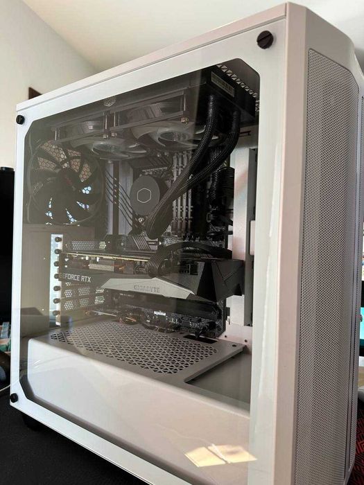 Komputer gamingowy i5-11600K / RTX 3070 / 32 GB RAM / SSD 1 TB/ WI-FI