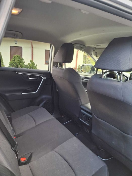 Toyota RAV 4 Hybtyd 2021 r. Na gwarancji. Bezwypadkowa. Garażowana.