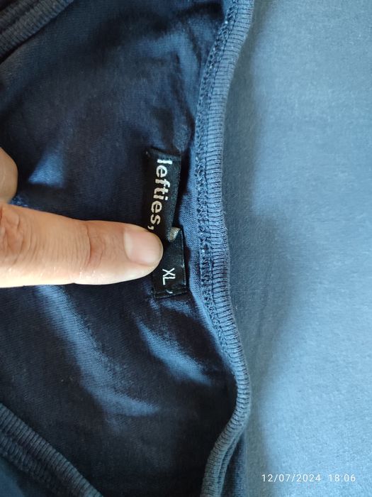 5 peças de roupa - Lote n. 13