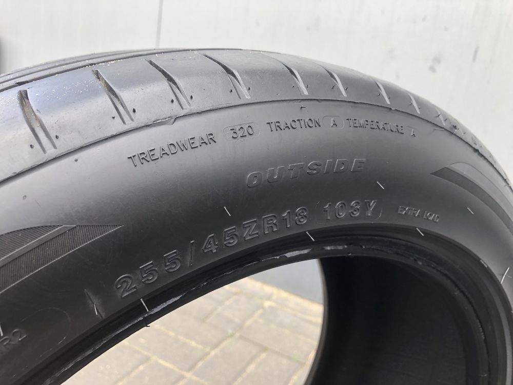 255 45 r18 opony letnie Tracmax Xprivilio 103Y