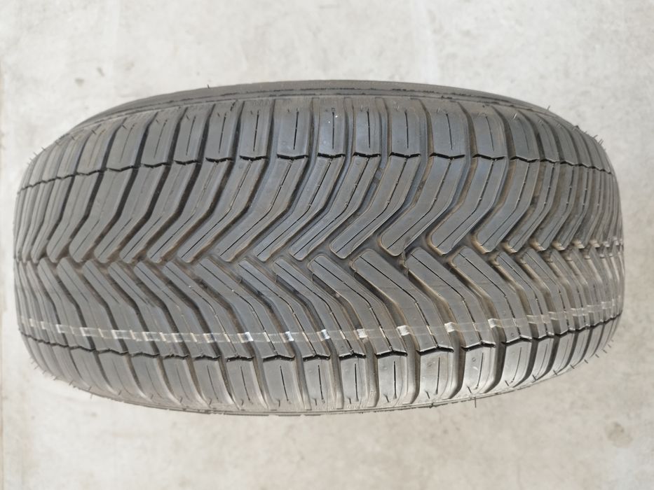 Wielosezonowa Michelin CrossClimat 205/55R16. Jak nowa, 2023 r.