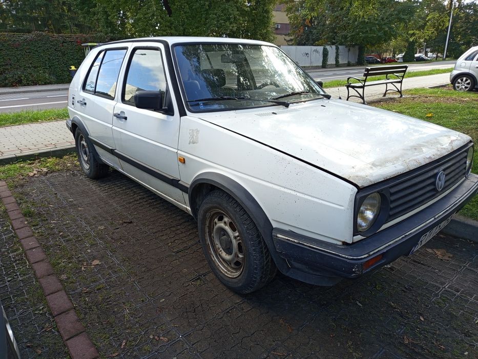 Volkswagen Golf 2 1.3 Benzyna 1990 Rok 
Oc na rok