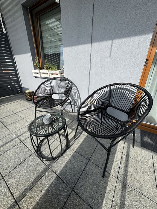 Zestaw wypoczynkowy na balkon