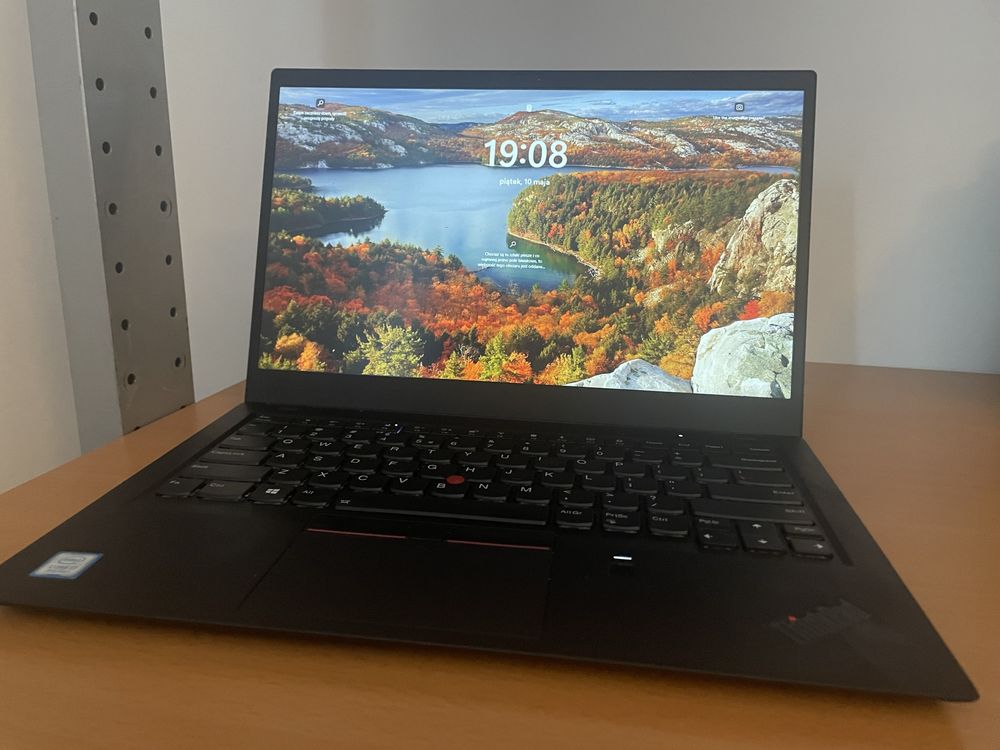 Lenovo X1 Carbon