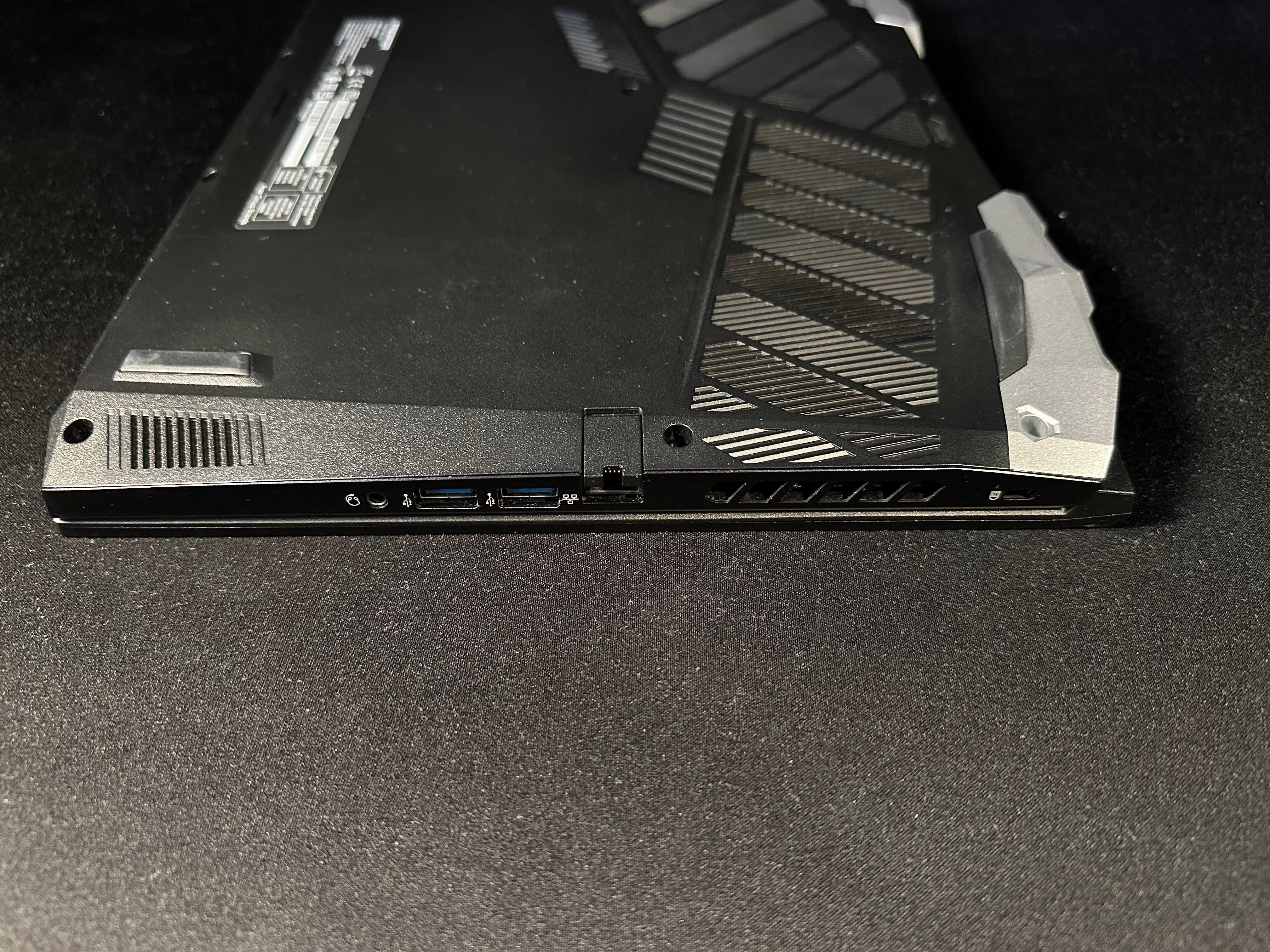 Predator HELIOS 300 i7-10750H