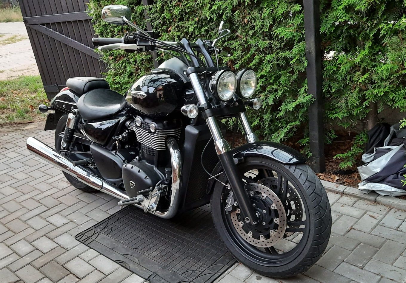 Triumph Storm - super stan