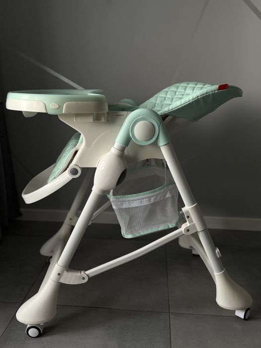 Стульчик для кормления и творчества