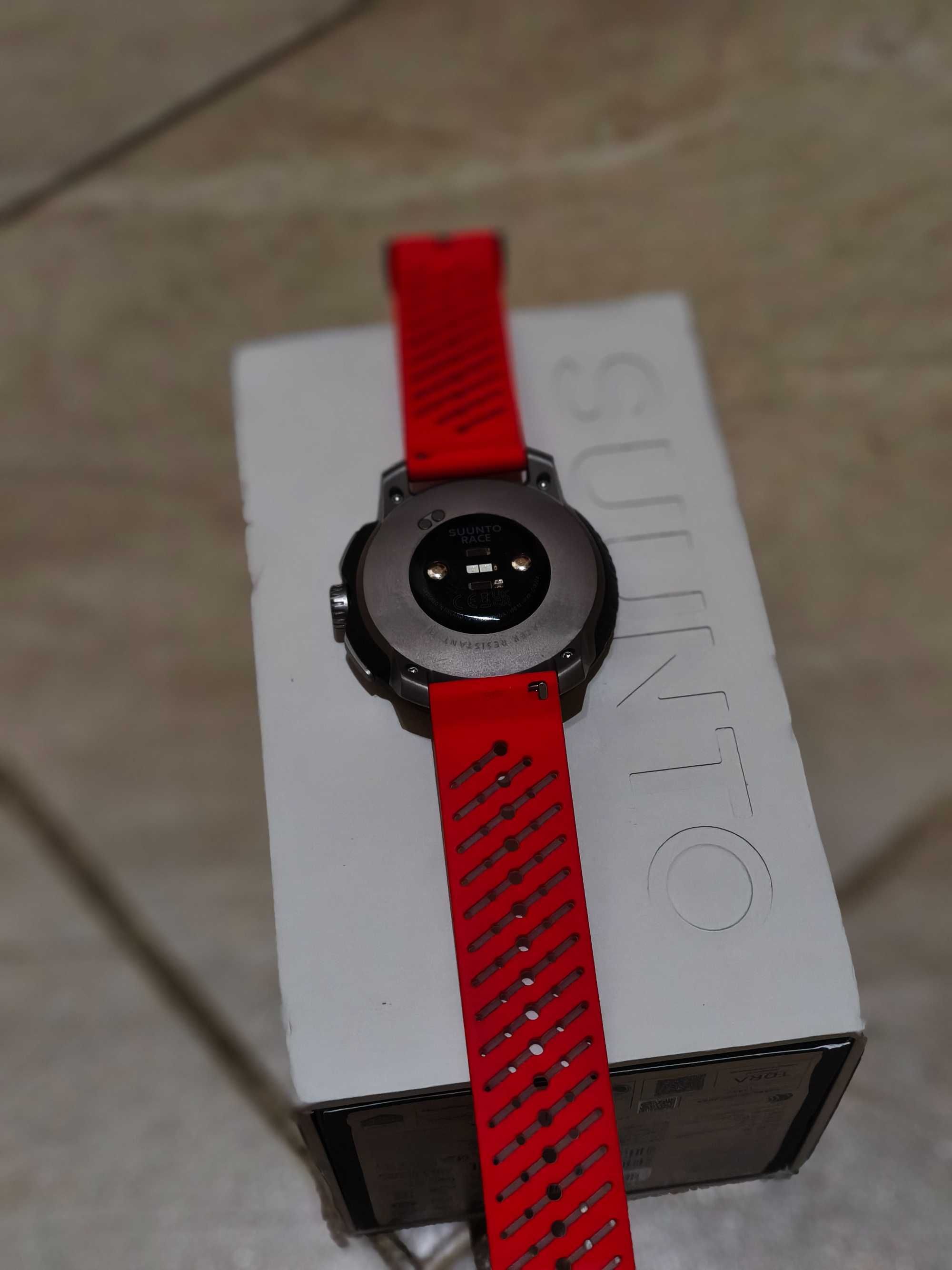 Suunto Race Titanium Charcoal