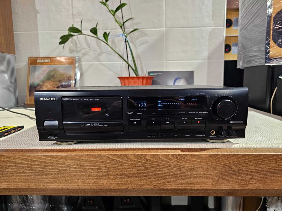 Касетна дека Kenwood KX-7050 (3 Head, 3 Motor, HQ, Made in Japan)