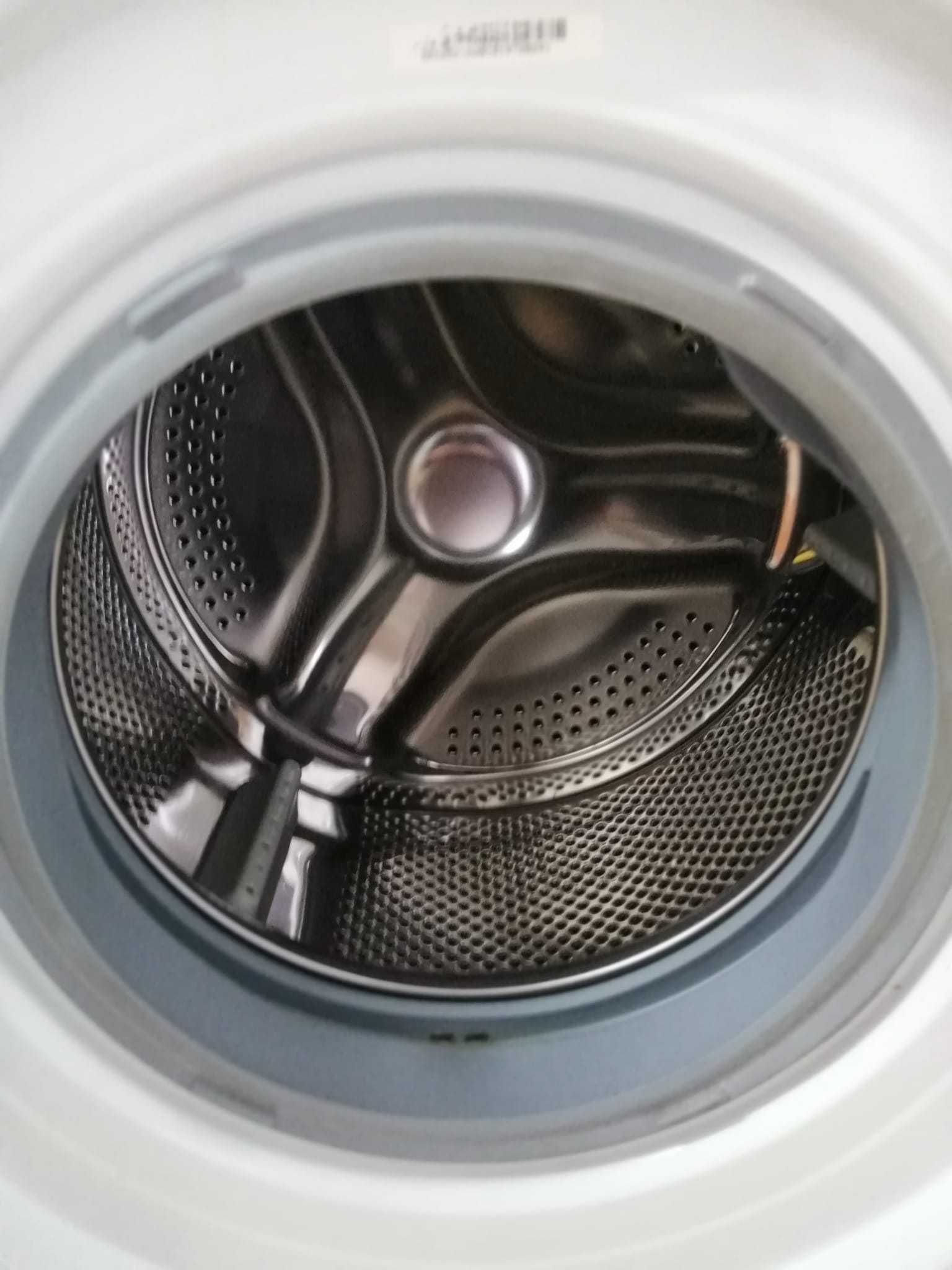 Máquina de Lavar Roupa Becken