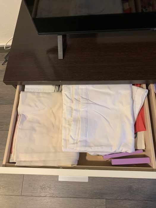 Movel para TV com 2 prateleiras . Madeira Vegwe