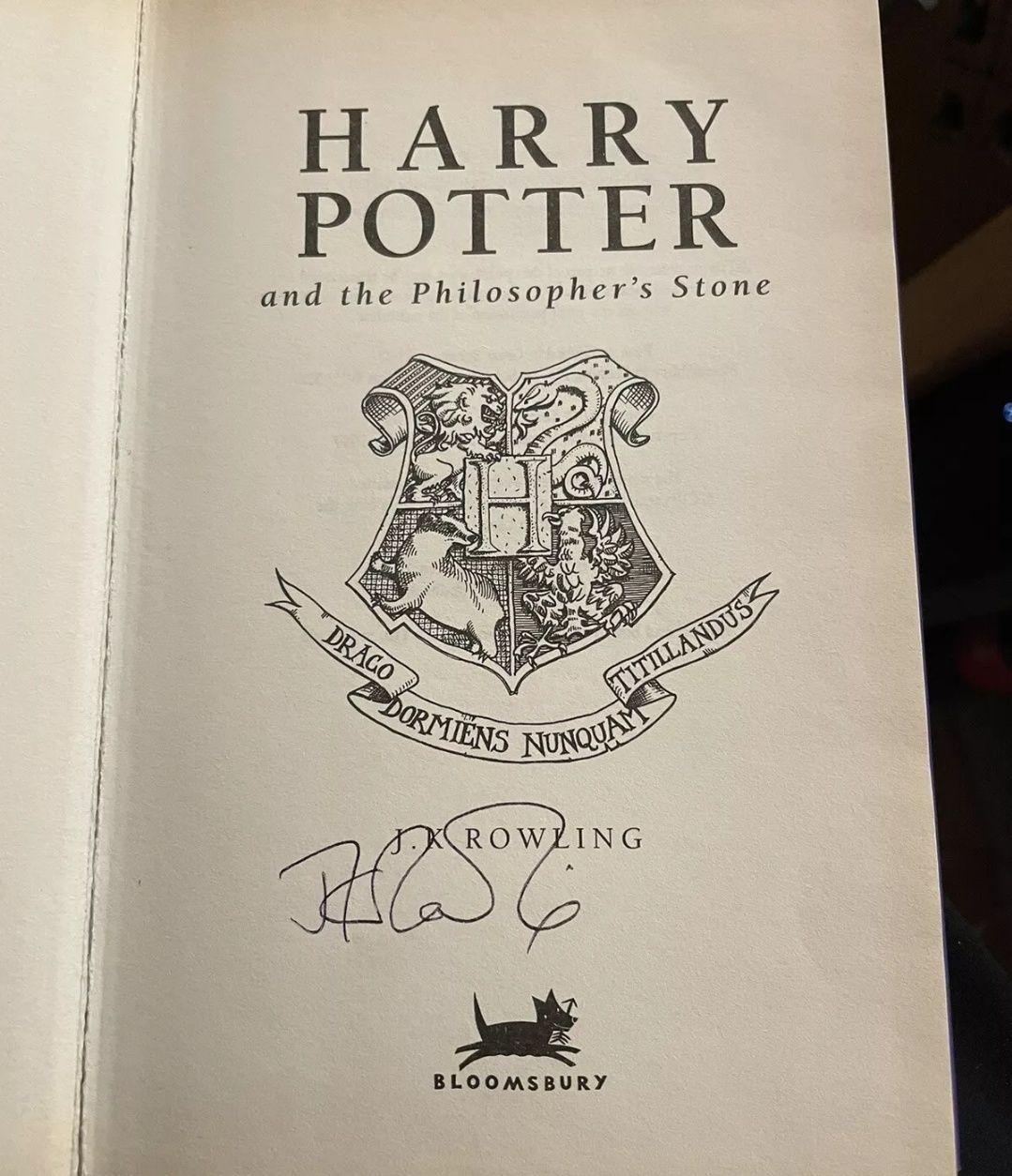 Harry Potter and the Philosopher's stone podpisana, pierwsza edycja