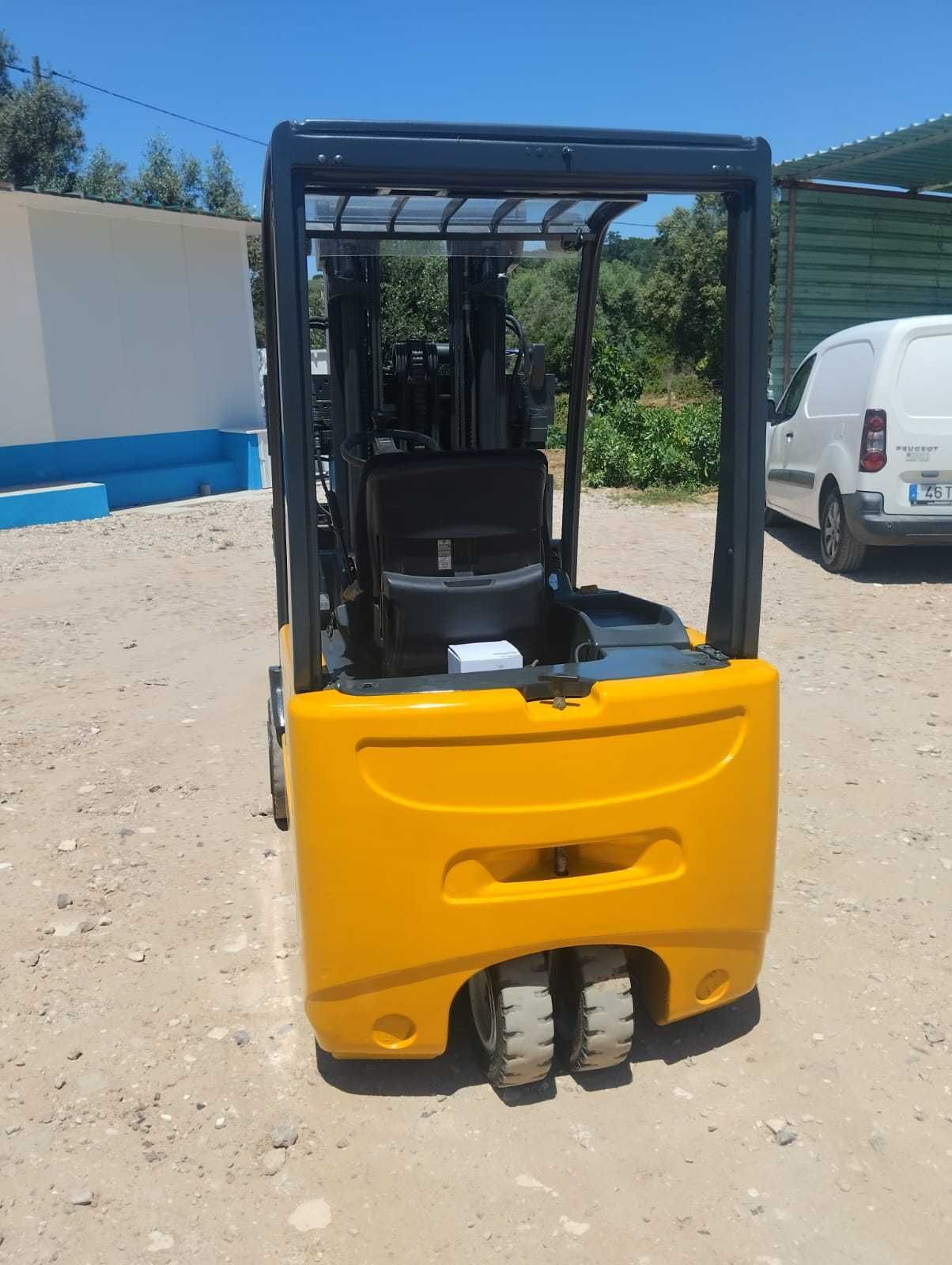 Empilhador elétrico Jungheinrich EFGDF18L, 1800kg, posicionador (2506)