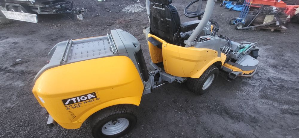 Traktorek kosiarka profesjonalna stiga titan 540d 4x4 hydraulika diese